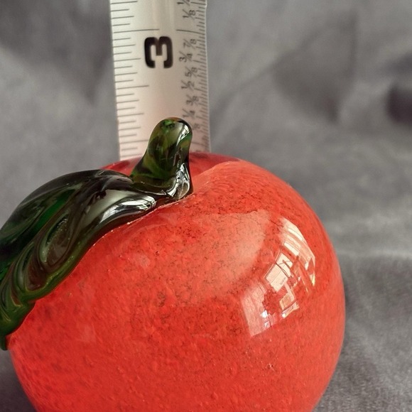 Vintage Red Glass Apple Paperweight Taiwan Green Leaf Stem 2.75" Blown‎ Glass - Picture 6 of 6
